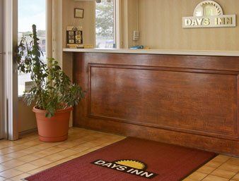 Days Inn By Wyndham Seneca-Clemson Экстерьер фото